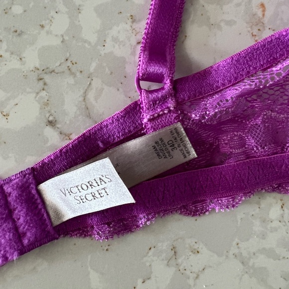 NWOT tags. Victoria’s Secret bra. 34D. - Picture 4 of 4
